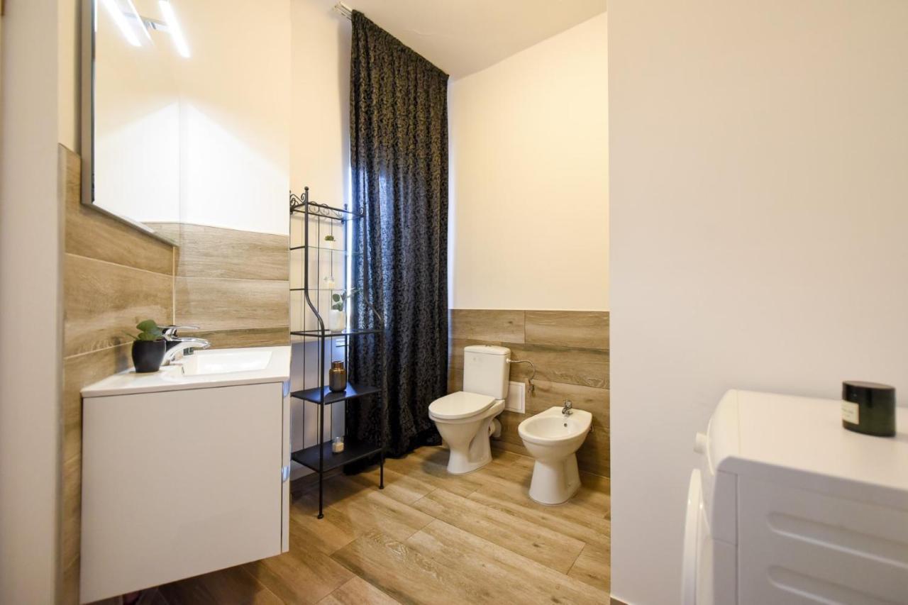 Amazing Location & Elegant Apt - Old Town Apartment Букурещ Екстериор снимка