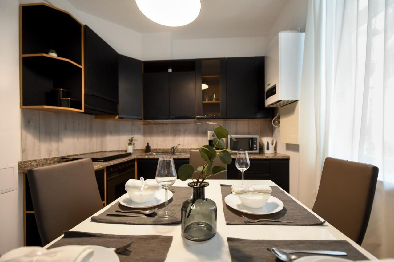 Amazing Location & Elegant Apt - Old Town Apartment Букурещ Екстериор снимка